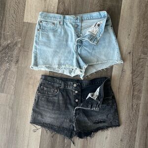 2 Pairs Levi's Denim Shorts Button Fly Black and Blue size 30